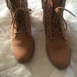 Women’s boots
